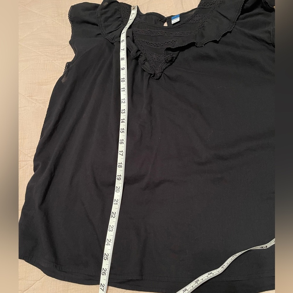 Old Navy Black Ruffle Top - Picture 8 of 8